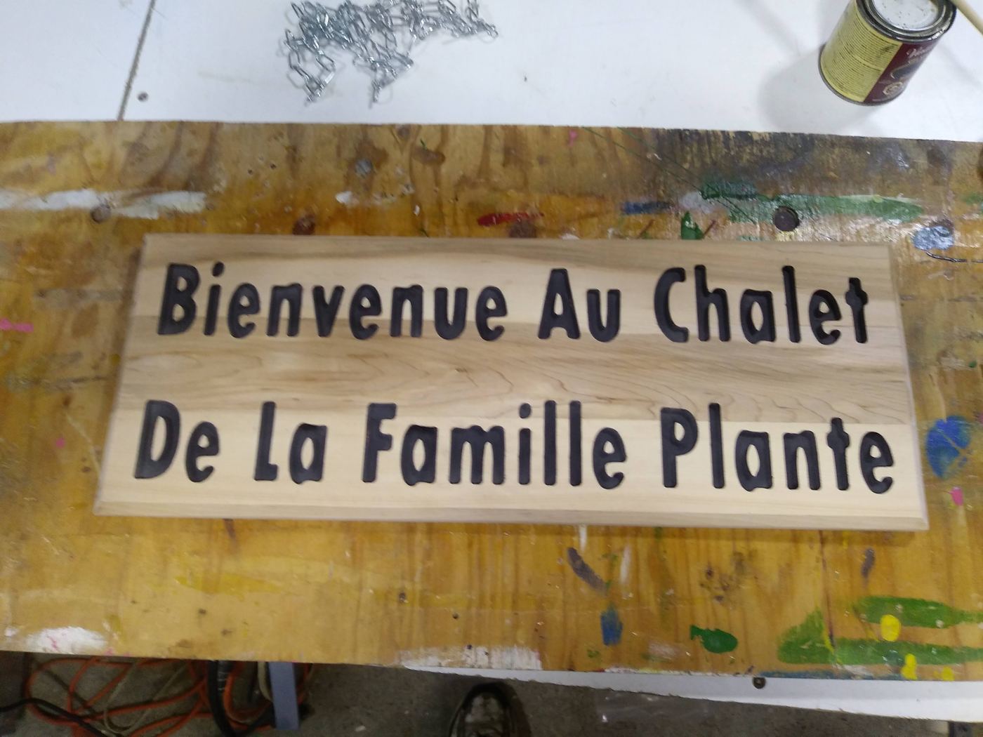 Enseigne « Bienvenue au Chalet » — Famille Plante